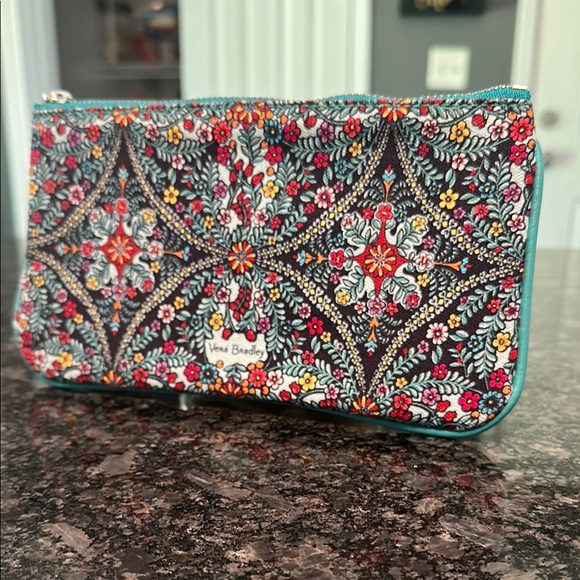 Vera Bradley Kaleidoscope Pattern Retired Spring 2019 Zippered Pouch NWOT - Picture 2 of 13